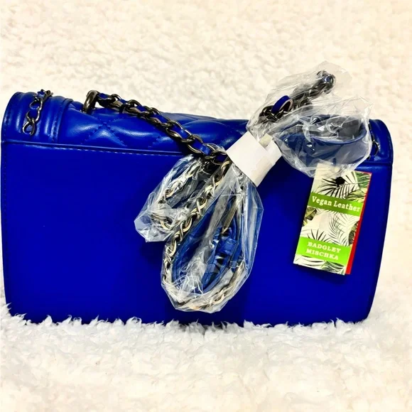 Beautiful Badgley & Mischka Quilted Blue Chain Shoulder Bag MSRP $99 - Picture 6 of 7